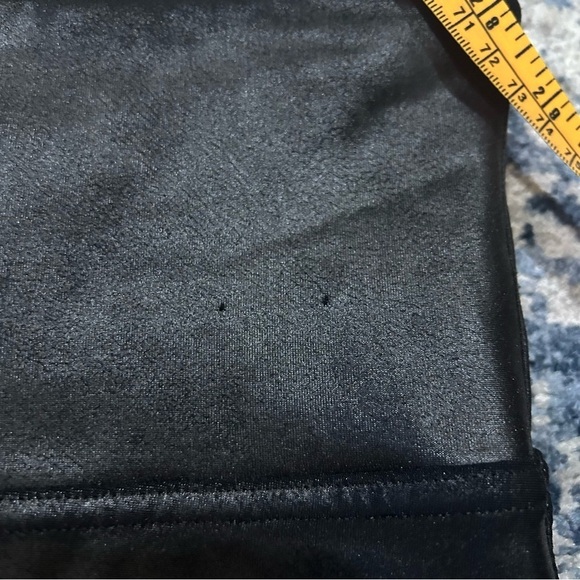Spanx Black Faux Leather Leggings Size Medium - Picture 4 of 9